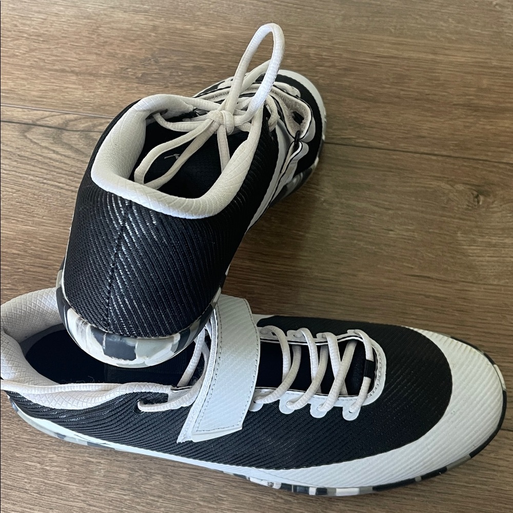 Velaasa Stones Throwing Shoe Discus Throw Snow Camo Men’s 14/Women’s 15.5 EUC - Picture 3 of 3